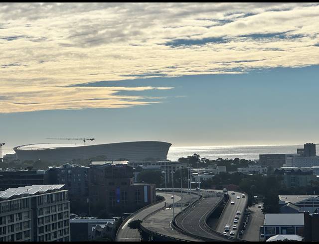 1 BEDROOM APARTMENT FOR SALE IN CAPE TOWN CITY CENTRE